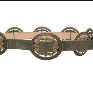 NWT BEAUTIFUL WESTERN CONCHO BELT ELEVATE YOUR OUTFIT